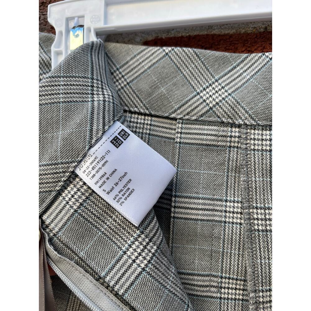 UNIQLO Gray Plaid Pleated Mini Skirt Women’s Small Preppy Tennis Schoolgirl - Picture 5 of 5